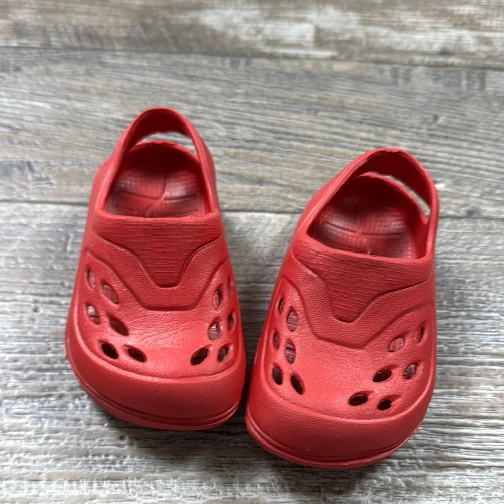 Wonder Nation Baby Boys EVA Clogs, Kids Red Slip-On Shoes 4